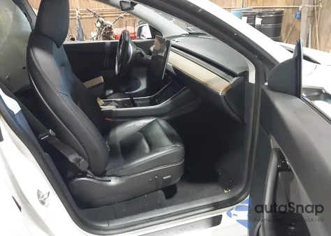 2020 Tesla Model Y Long Range Dual Motor All-Wheel Drive from USA, damaged, VIN 5YJYGDEE7LF011058